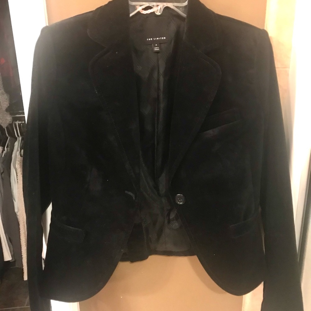 Limited black velvet blazer